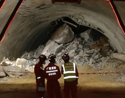 百色一施工隧道塌方9人被困，现在9人都获救了吗？