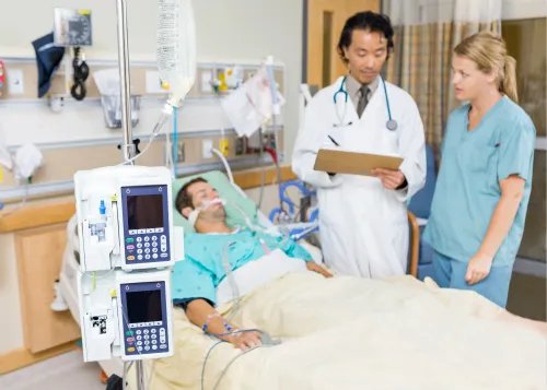 还有这种操作？喝假酒中毒，医生竟让喝真酒解毒丨郑堃