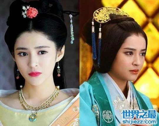 李心艾整容前后照片对比，清新可人整成网红蛇精脸 