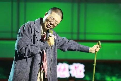 《脱口秀大会》2017是否不如《吐槽大会》？