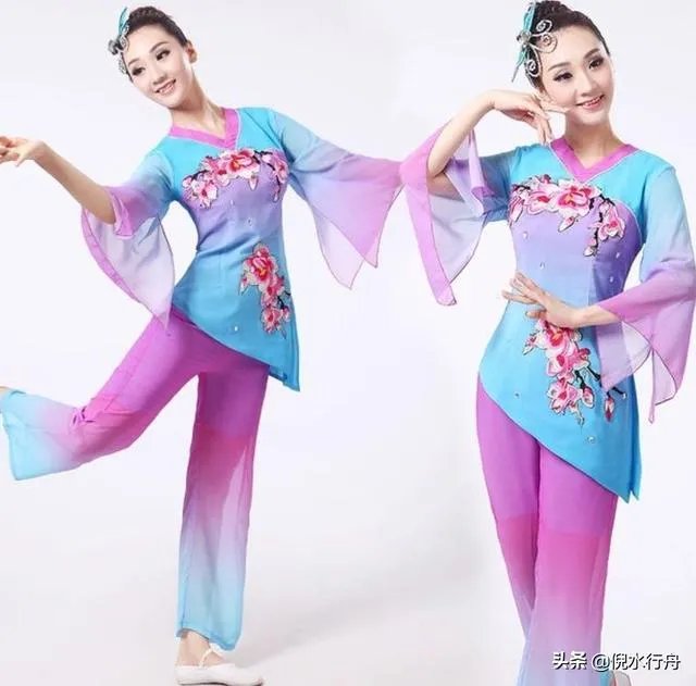 上联:短歌谁和,风动梨花朵。下联怎么对?
