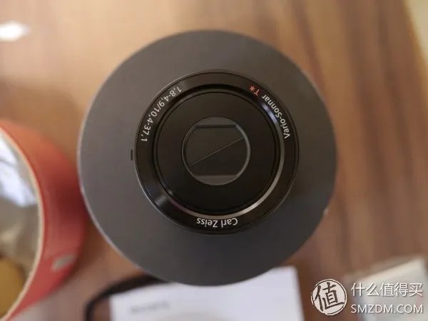SONY 索尼 DSC-QX100 镜头式数码相机,极其有爱的新鲜玩意儿