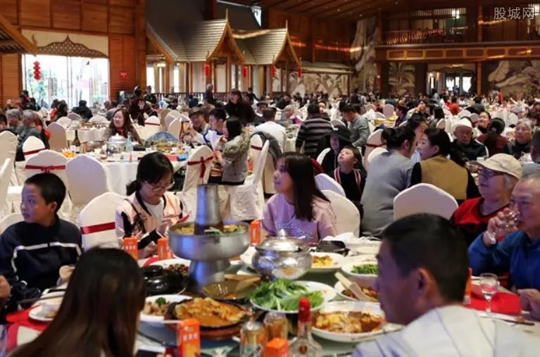 徽州宴事件前因后果 老板娘就此事道歉了吗？