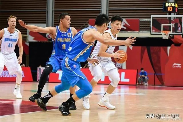 7月1日,中国和加拿大的篮球赛。您认为中国队会输多少分?