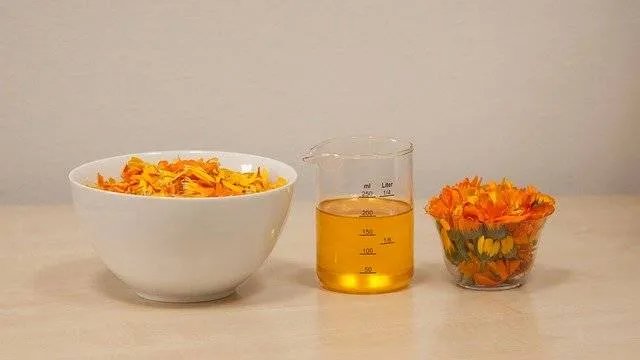 夜总会遛鸟 洗面奶是什么意思？