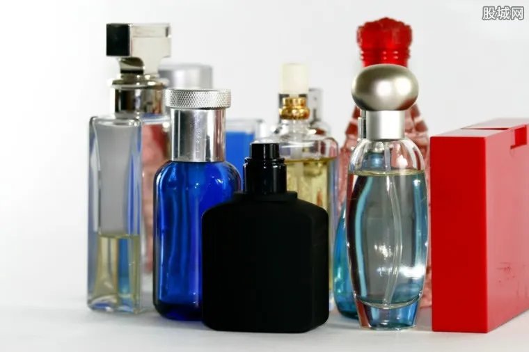 世界香水品牌排行榜 十大国际品牌香水排名