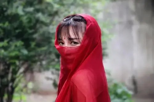 李子柒签约公司获字节入股,李子柒与哪一个公司签约了?