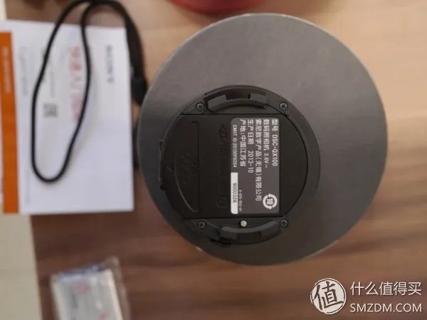 SONY 索尼 DSC-QX100 镜头式数码相机,极其有爱的新鲜玩意儿