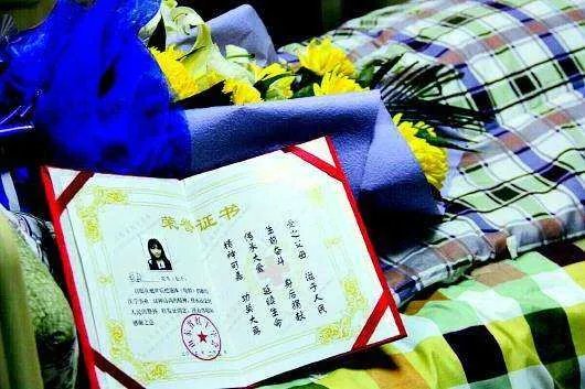 高三女孩高考前因病去世并捐献遗体,女孩的病是遗传吗?