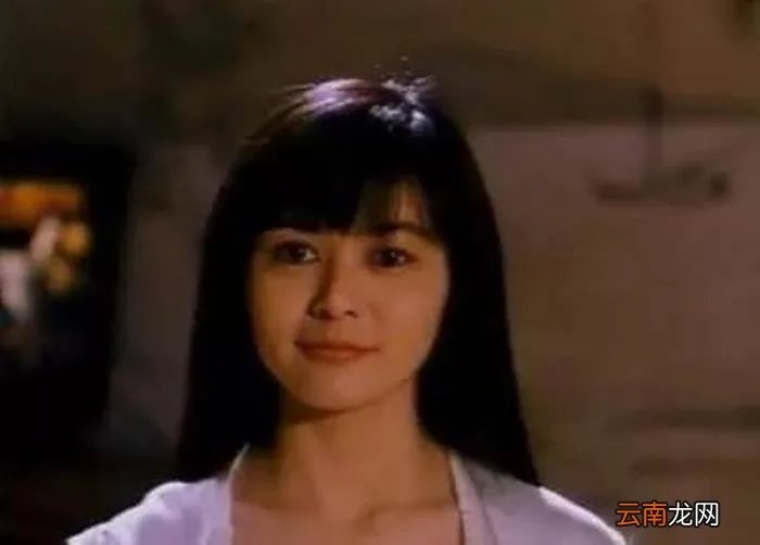 关之琳李嘉欣高尔夫球事件，高尔夫球事件跟了她一辈子