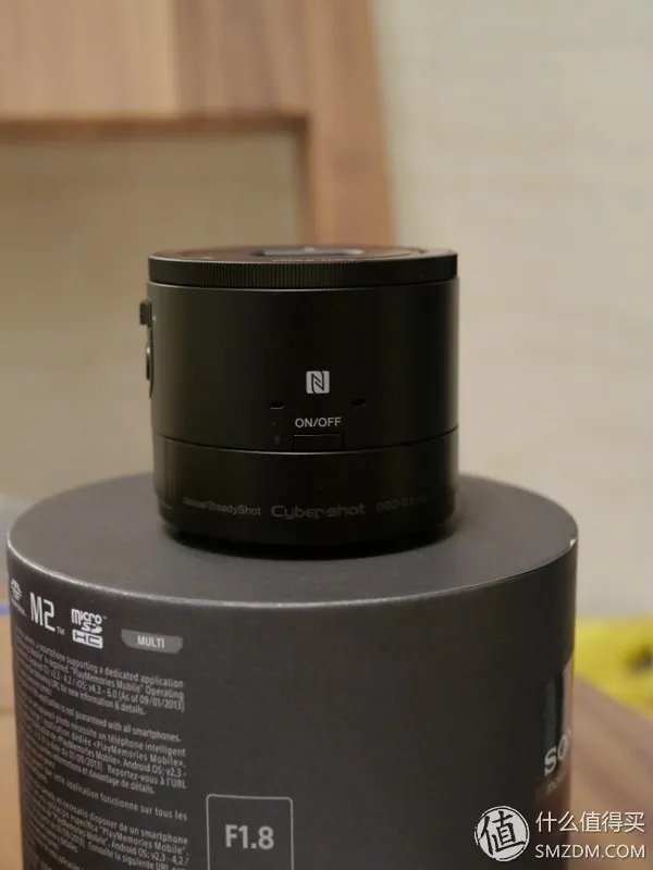 SONY 索尼 DSC-QX100 镜头式数码相机,极其有爱的新鲜玩意儿