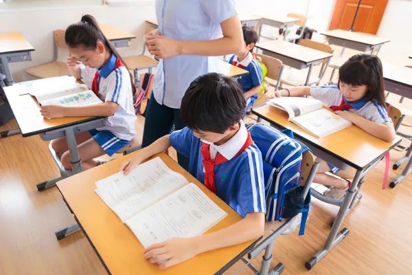 12年义务教育的城市