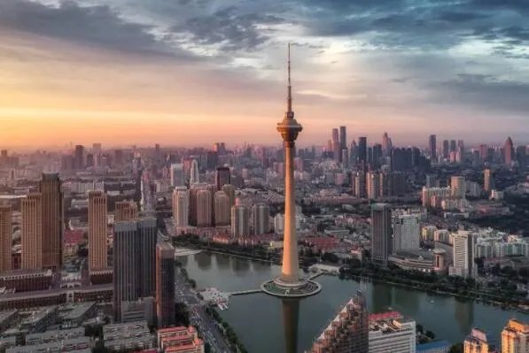 中国人口最多的10大城市排行,上海排第二,第一是江城