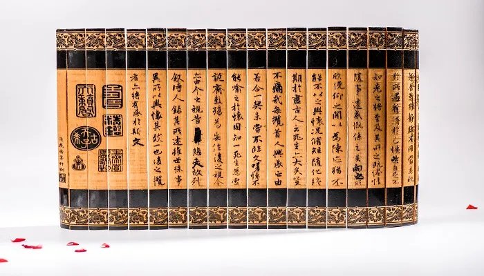 疑邻盗斧文言文及翻译 疑邻盗斧文言文及翻译