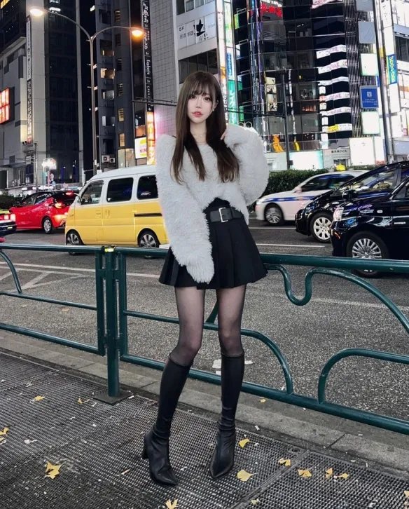 妩媚动人的性感尤物！熟女系岛国小姐姐白田まい美照