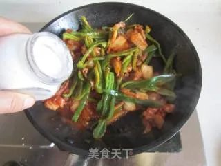 辣白菜炒五花肉