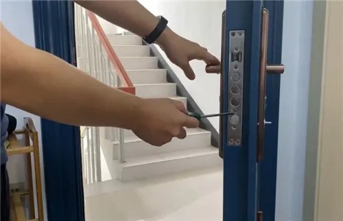 如何换锁芯