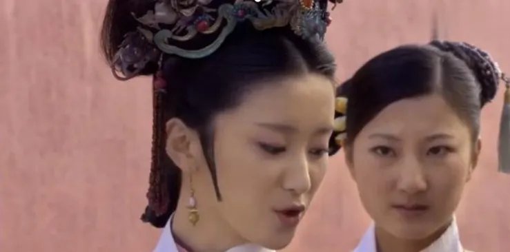 甄嬛传:富察贵人的孩子怎么掉了?为什么她会记恨甄嬛呢?