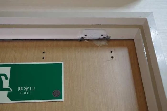 如何自己动手安装闭门器?