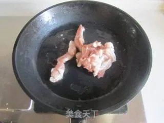 辣白菜炒五花肉