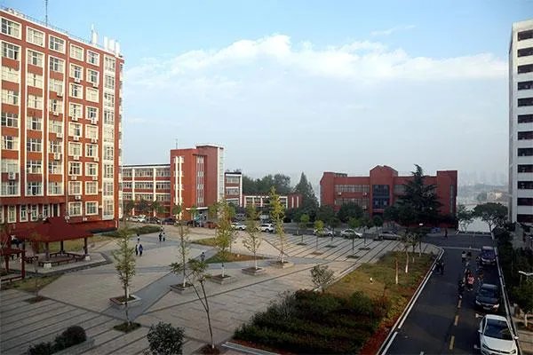 湖北生物科技职业学院怎么样?