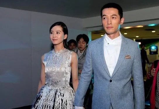 胡歌、刘诗诗再见面相视一笑,他们此前有过哪些交集?