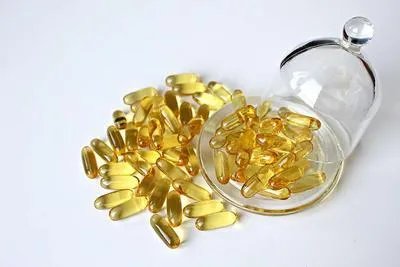 盐酸雷尼替丁胶囊好用吗   盐酸雷尼替丁胶囊什么功效
