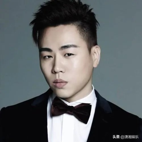 胡彦斌连发四条微博开撕郑爽,你觉得他真爱过郑爽吗?