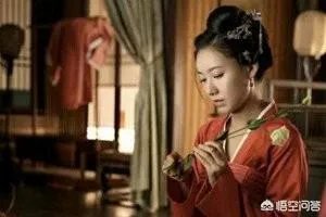 《知否》中明兰用泥巴阻止墨兰私会,这么做有什么隐藏的目的?