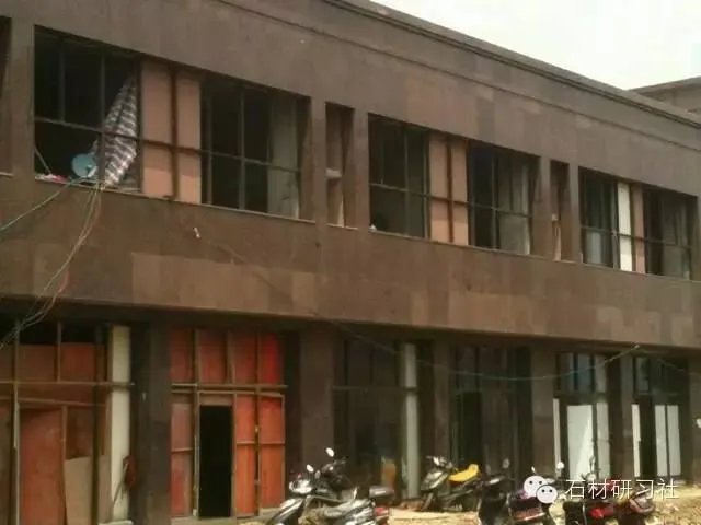 图解各种石材污染病变问题(一)