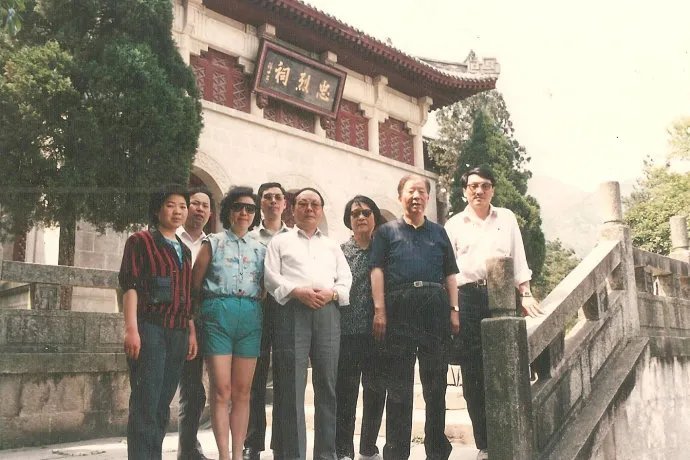 杨拯民的投身革命