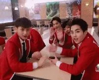 如何评价黄子韬北京二审胜诉,SM主张“专属经纪权”被驳回?