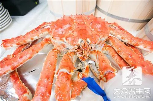 吃螃蟹有什么好处呢？