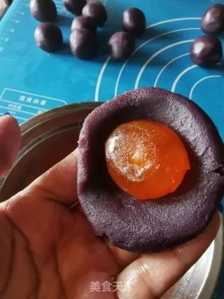 蛋黄月饼