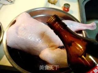 传统古法制作“樟茶鸭”