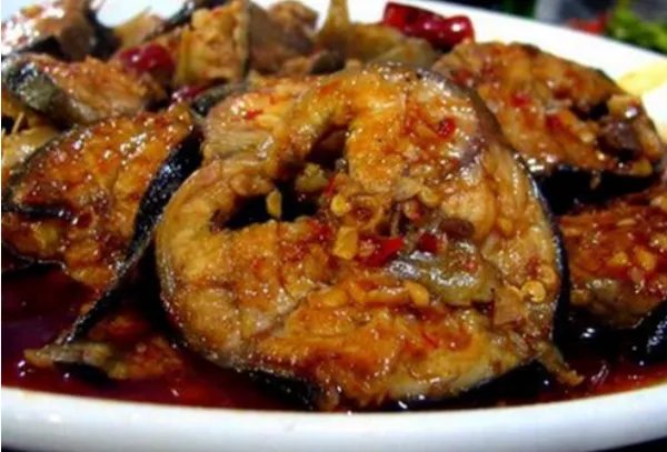 鲶鱼怎么做好吃?(详细)