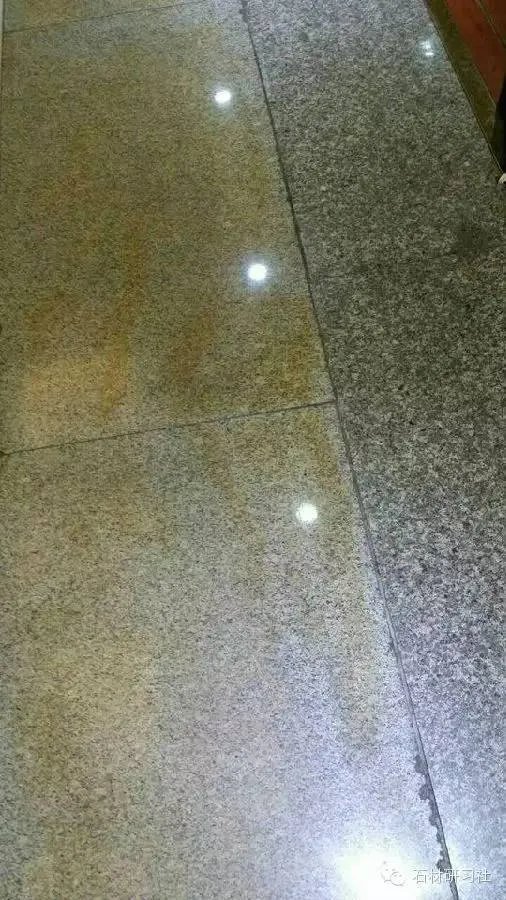 图解各种石材污染病变问题(一)