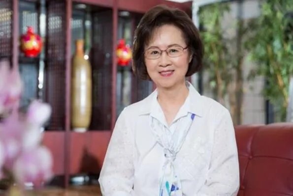 中国十大言情小说作家 匪我思存上榜,第七是《泡沫之夏》作者