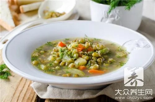 绿豆汤为什么是红色的呢