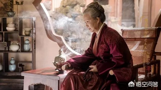 《知否》中明兰用泥巴阻止墨兰私会,这么做有什么隐藏的目的?