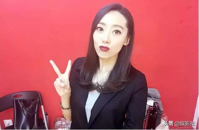 鄂靖文在演了《新喜剧之王》后,为什么还是没火?