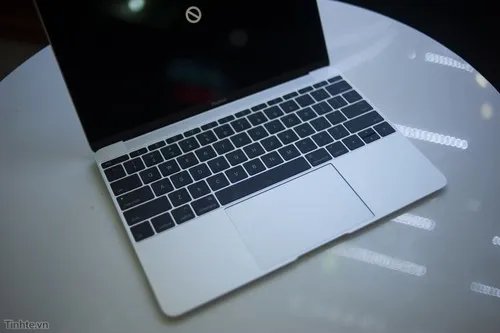 先睹为快!苹果史上最薄Macbook开箱图赏
