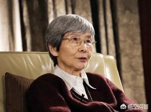 留守女生钟芳蓉高分选择了北大考古专业，为什么有很多人质疑？