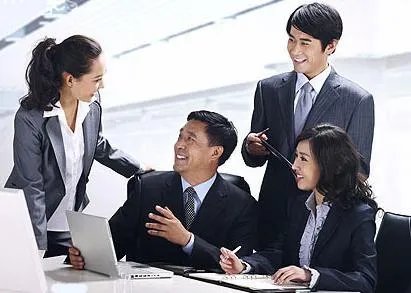 如何察言观色?