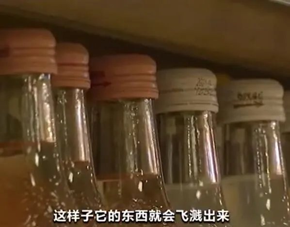 男孩开冰可乐被炸伤缝38针是怎么回事 男孩开冰可乐被炸伤缝38针是什么情况