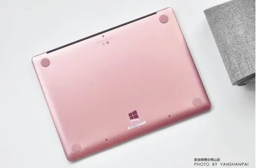 全球最小13吋笔记本MateBook X到底多小
