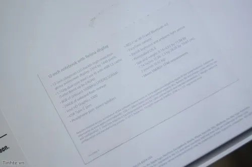 先睹为快!苹果史上最薄Macbook开箱图赏