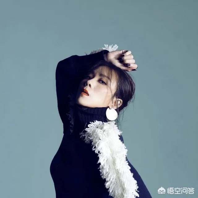 非诚勿扰里的歌曲有哪些成功时牵手放的那个歌曲是什么?