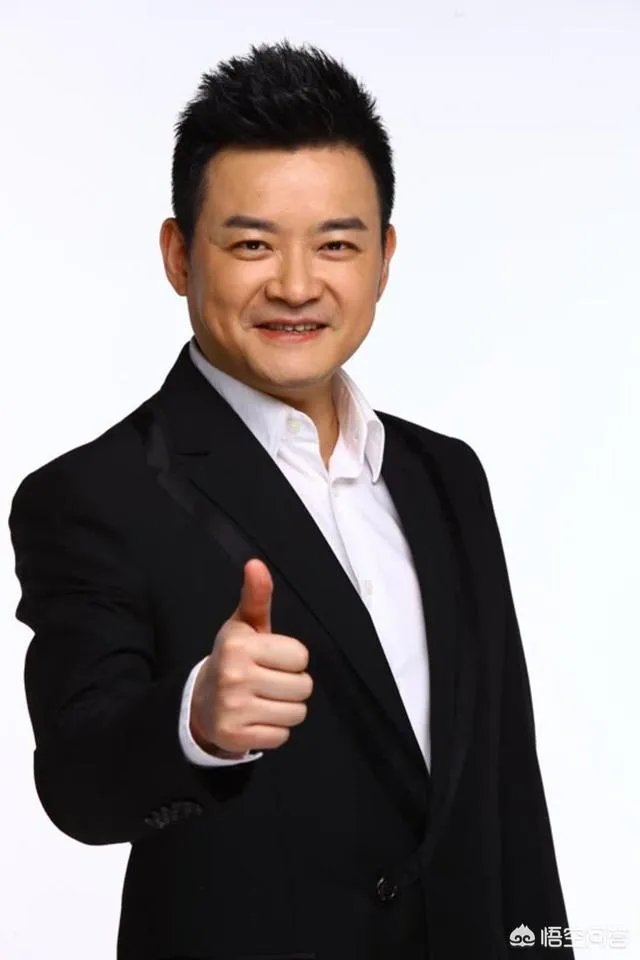 随着央视一批老面孔的消失,请问帅小伙子李佳明又去了哪里?