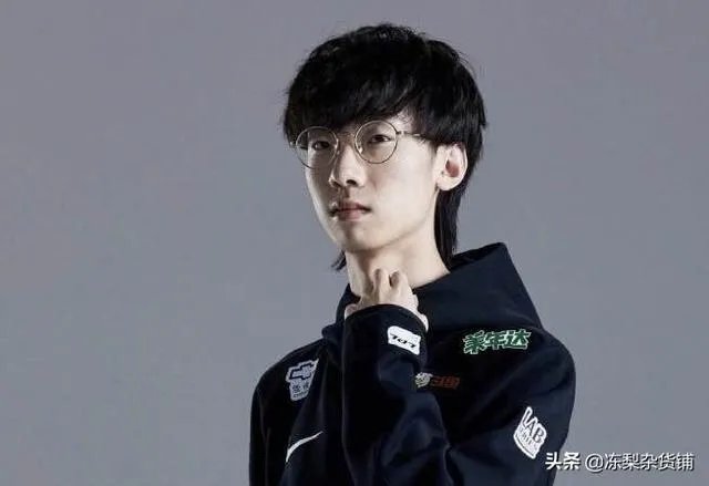 lol:厂长被偷ID事件重演,网友反应却和上次截然不同,没一个IG粉帮他说话,如何评价?